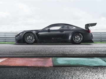 Dwa Lexusy RC F GT3 w stajni zespołu AIM Vesser Sullivan